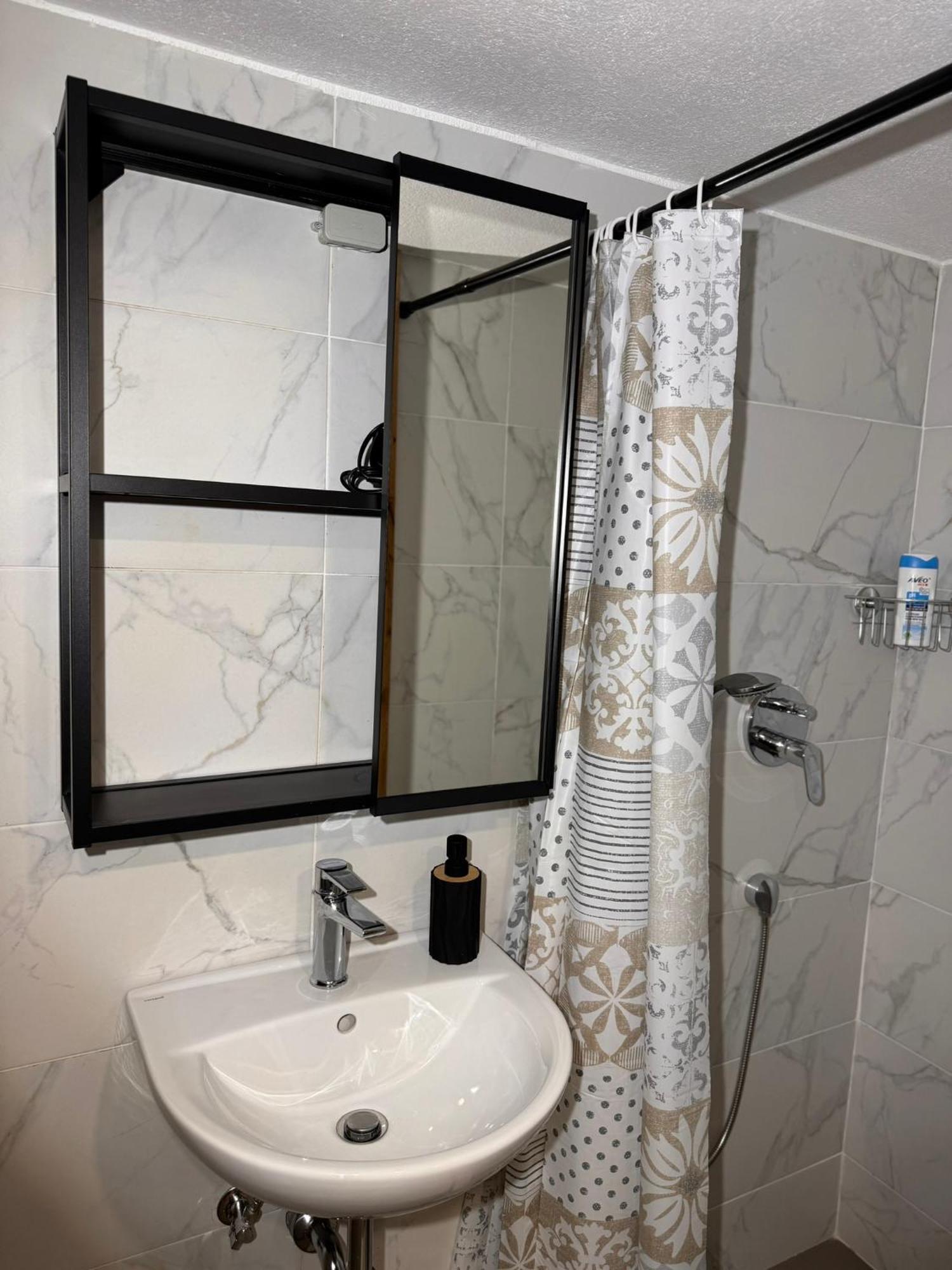 Zenroom Apartments Ljubljana Eksteriør billede